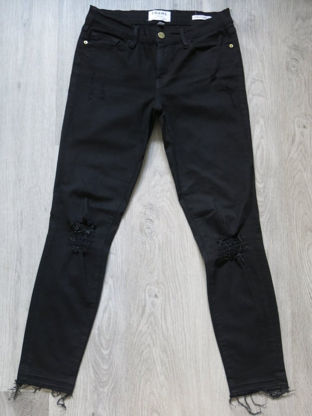 FRAME Denim Le Skinny De Jeanne Ripped Crop Jeans Lilac Film Noir - Size 28